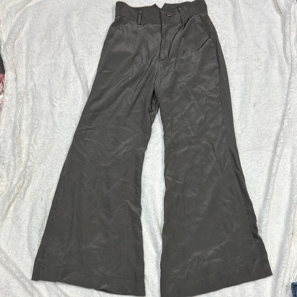 Corey Lynn Calter Gray Corduroy Wide-Leg Pants - Picture 1 of 11
